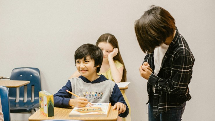 Ragazzi a scuola - Adginforma.it 