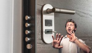 Paura alla porta - fonte_Canva - adginforma.it