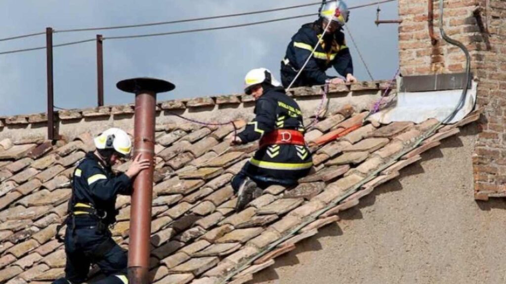 Vaticano: Conclave al via e prima fumata oggi stesso