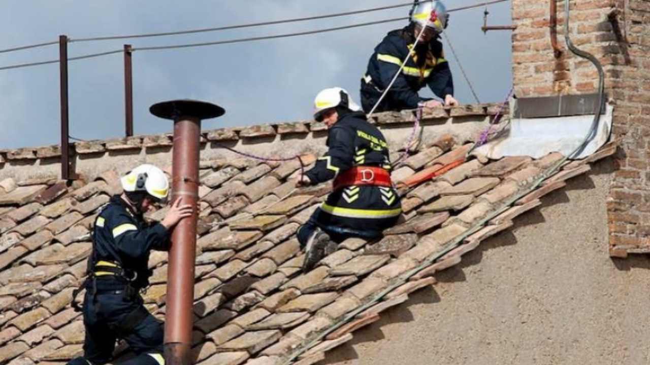 Vaticano: Conclave al via e prima fumata oggi stesso