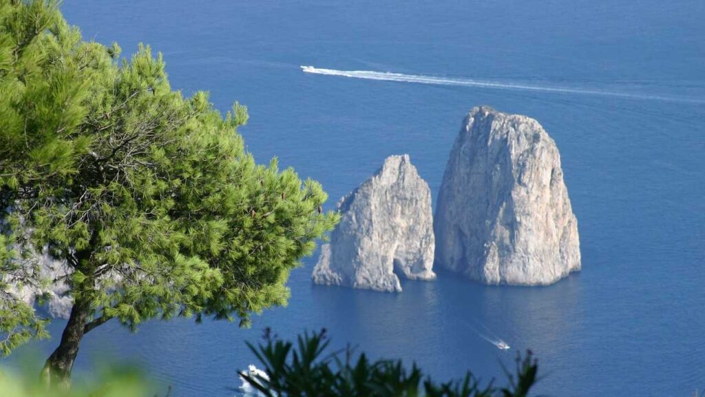 L'ordinanza del sindaco di Capri a tutela dei turisti - adginforma.it - 20250624