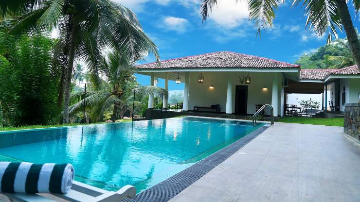 Piscina interrata - Adginforma.it