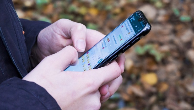 WhatsApp, se lo spii si rischia il carcere - adginforma.it - 20250606