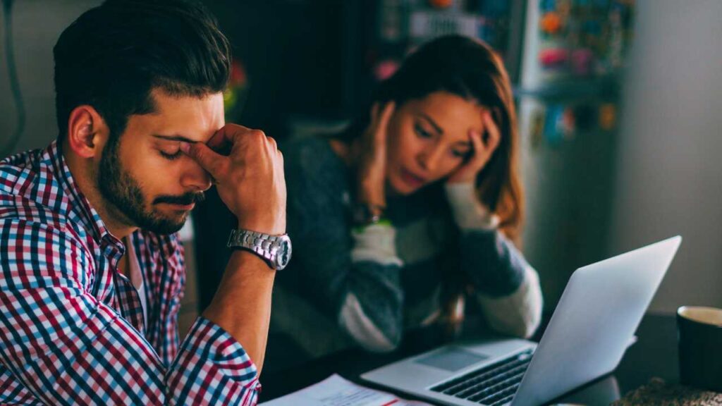 Coppia disperata al pc, il rimborso 730 non arriva