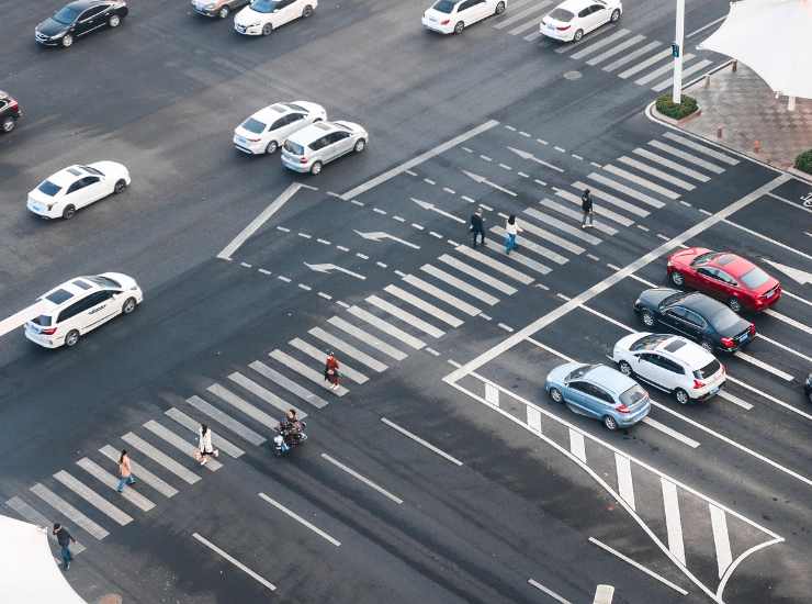 nuova regola sulla guida contro mano